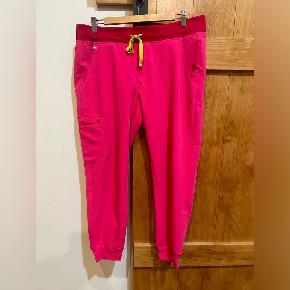 Shocking Pink Zamora Figs scrub joggers